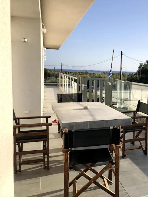 Apartamento Eleni Kokkinos Pirgos Exterior foto