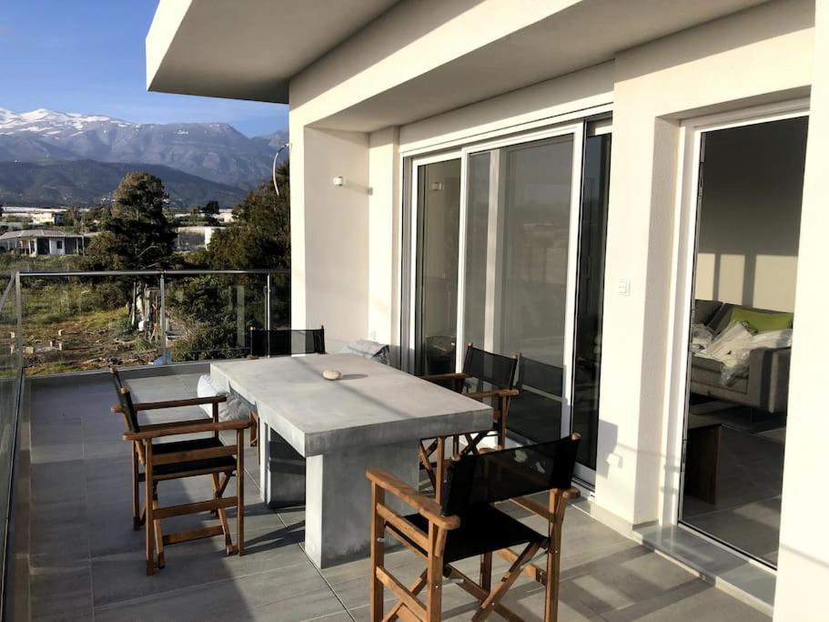Apartamento Eleni Kokkinos Pirgos Exterior foto